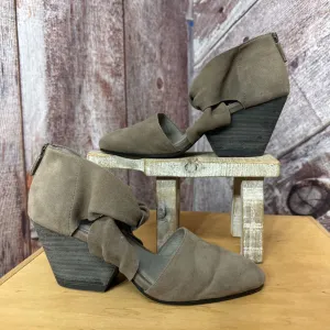 EILEEN FISHER TAUPE MARY WEDGE SIZE 7.5 TCC